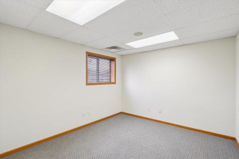 995 238th North Liberty IA 52317