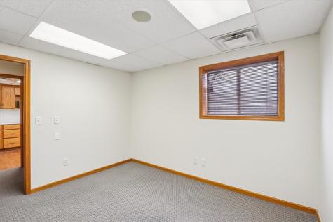 995 238th North Liberty IA 52317