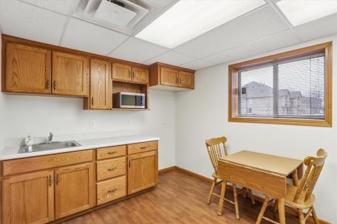 995 238th North Liberty IA 52317