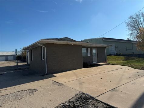 805 50th Street Marion IA 52302