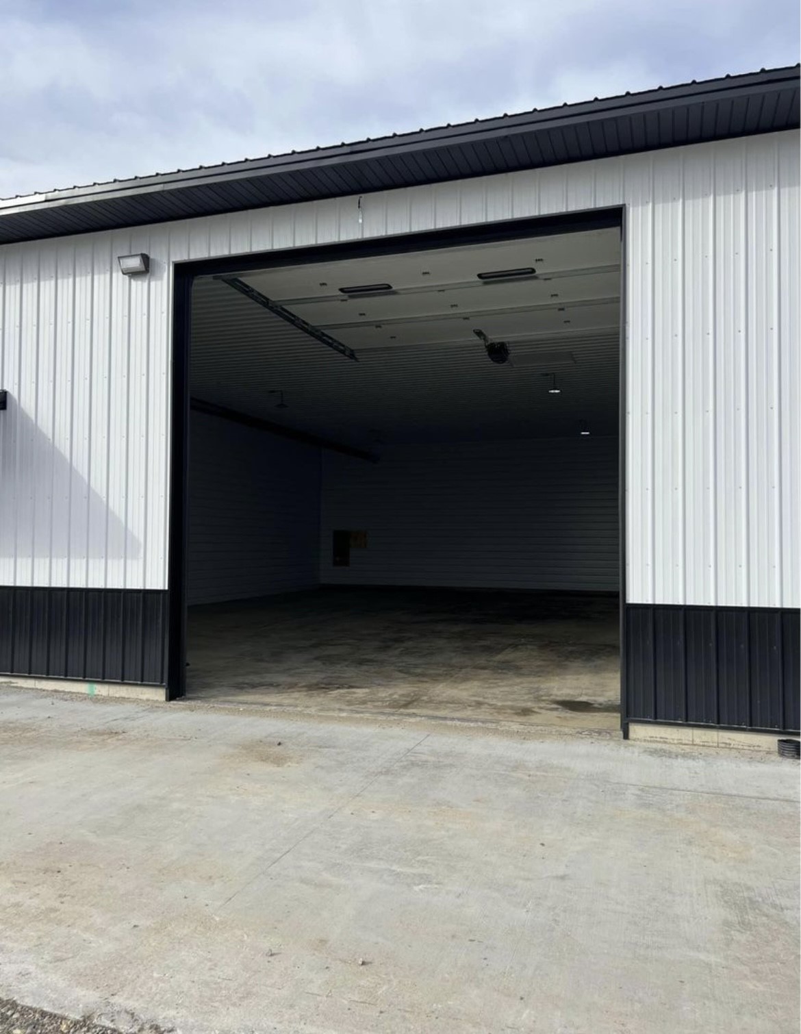 31 Dale Lee Drive Palo IA 52324