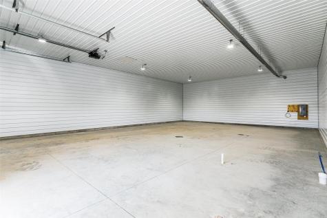 31 Dale Lee Drive Palo IA 52324