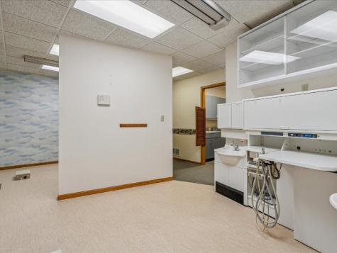 3900 River Ridge Dr NE A & B Cedar Rapids IA 52402