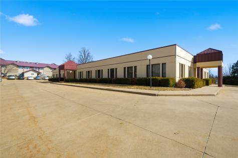 3100 E Avenue NW Cedar Rapids IA 52405