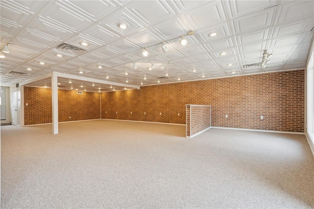 315 A Avenue Vinton IA 52349
