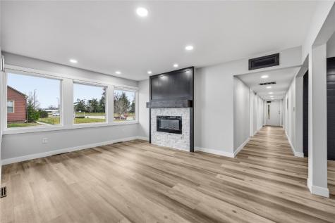 4245 1st Avenue SE Cedar Rapids IA 52402
