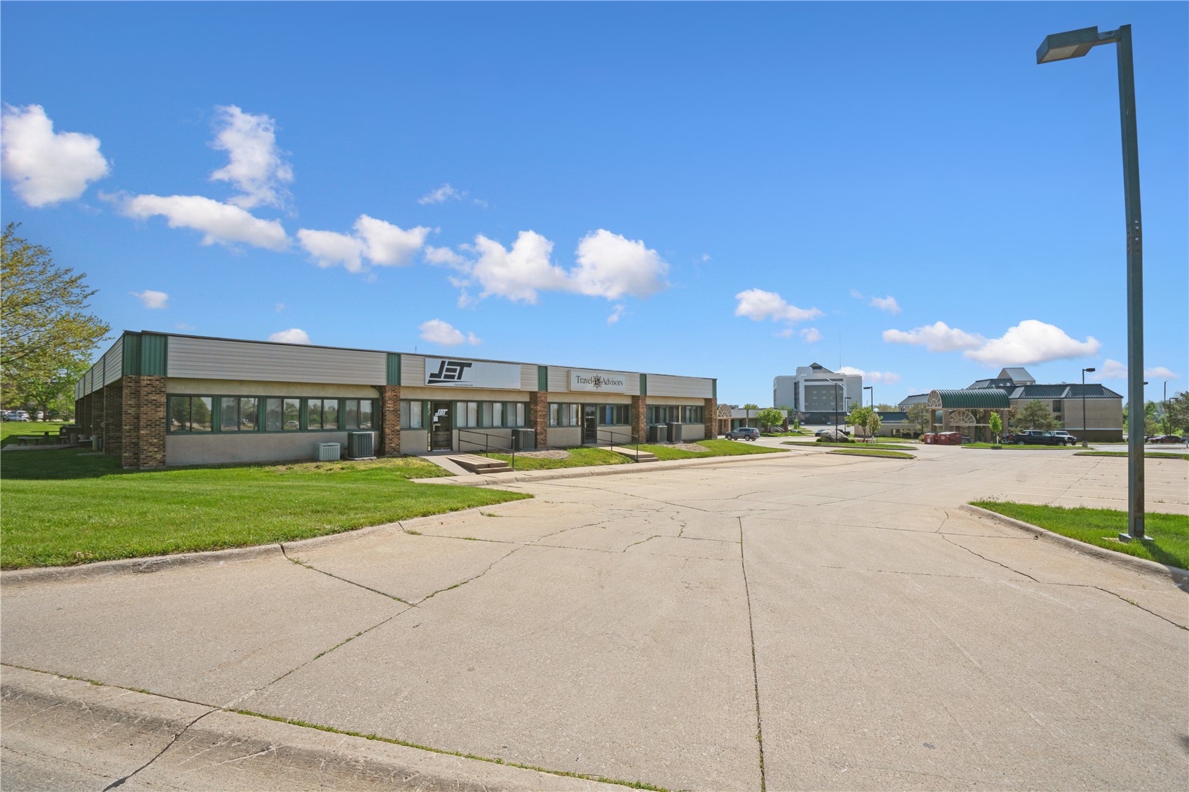 1241 Park Place NE Cedar Rapids IA 52402