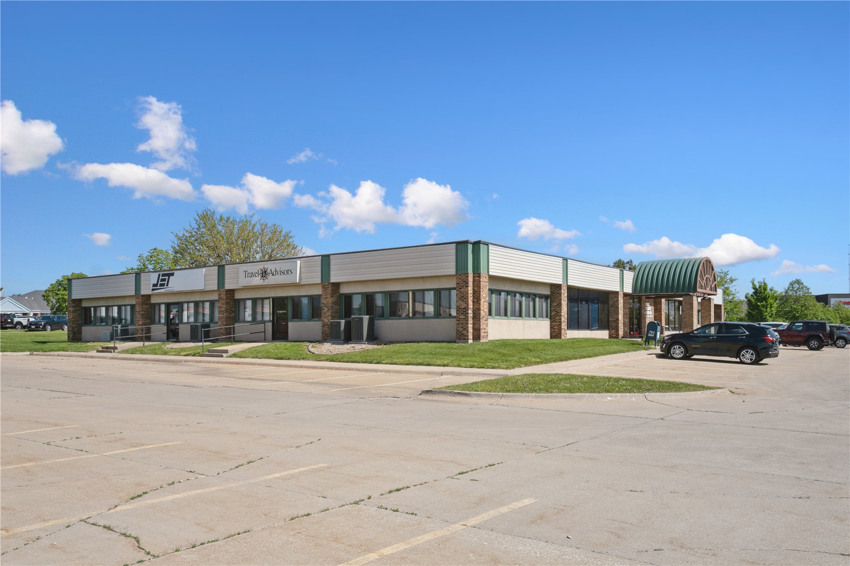 1241 Park Place NE Cedar Rapids IA 52402