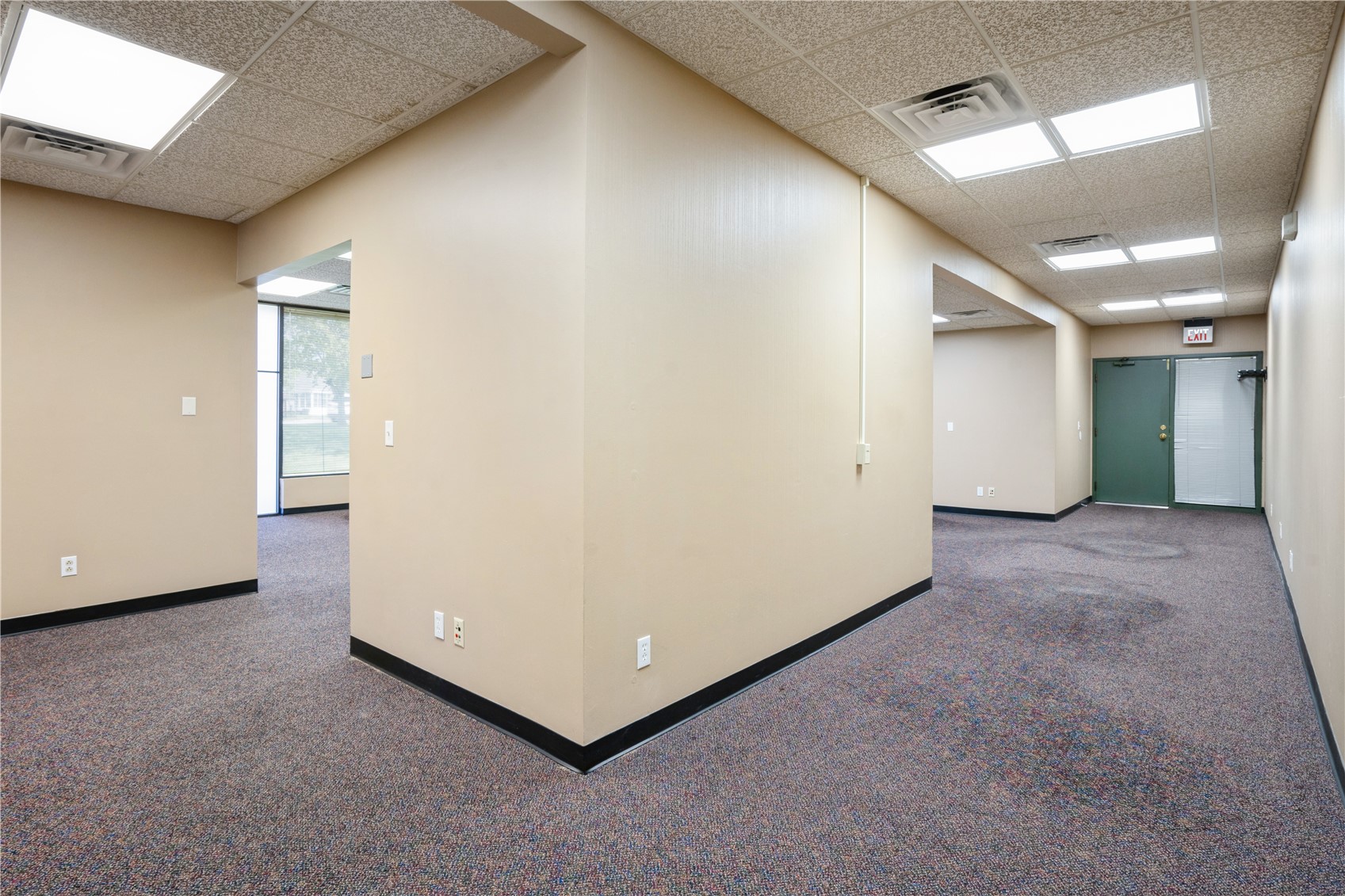 1241 Park Place NE Cedar Rapids IA 52402