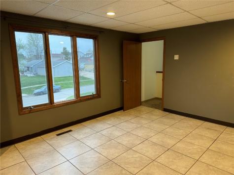 755 9th Avenue Marion IA 52302