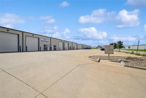 4151 3rd Avenue Marion IA 52302