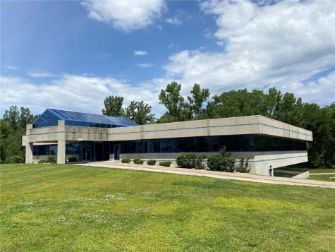 6300 Rockwell Drive NE Cedar Rapids IA 52402