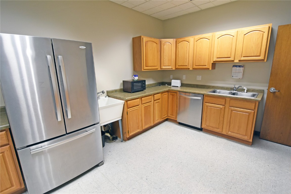 260 33rd Avenue SW Cedar Rapids IA 52404