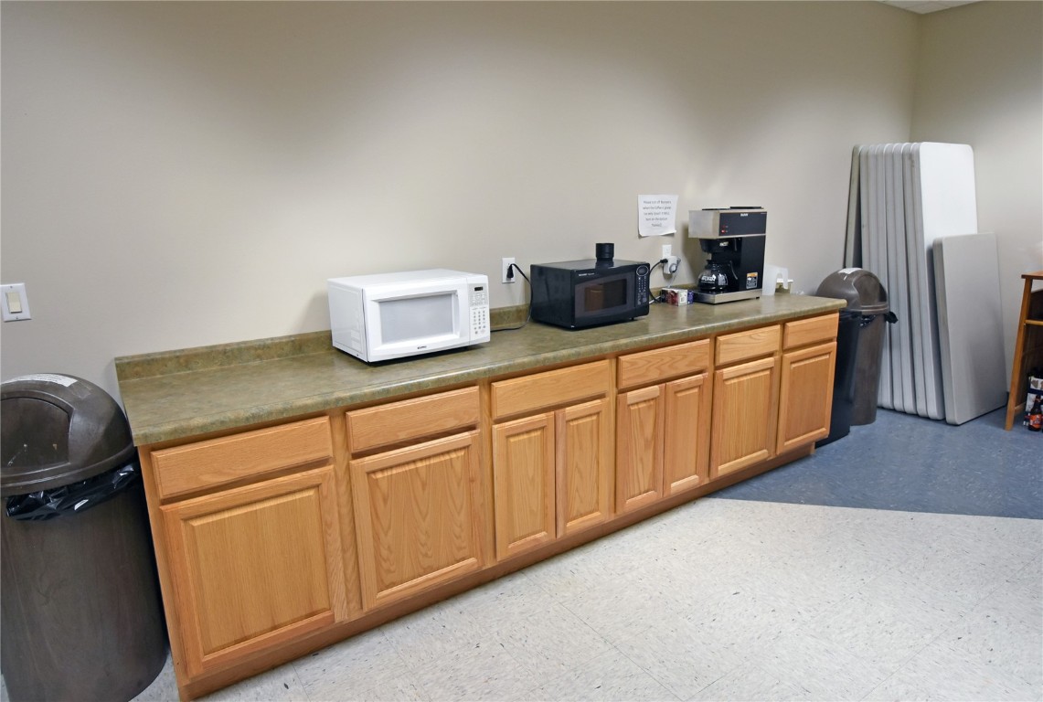 260 33rd Avenue SW Cedar Rapids IA 52404