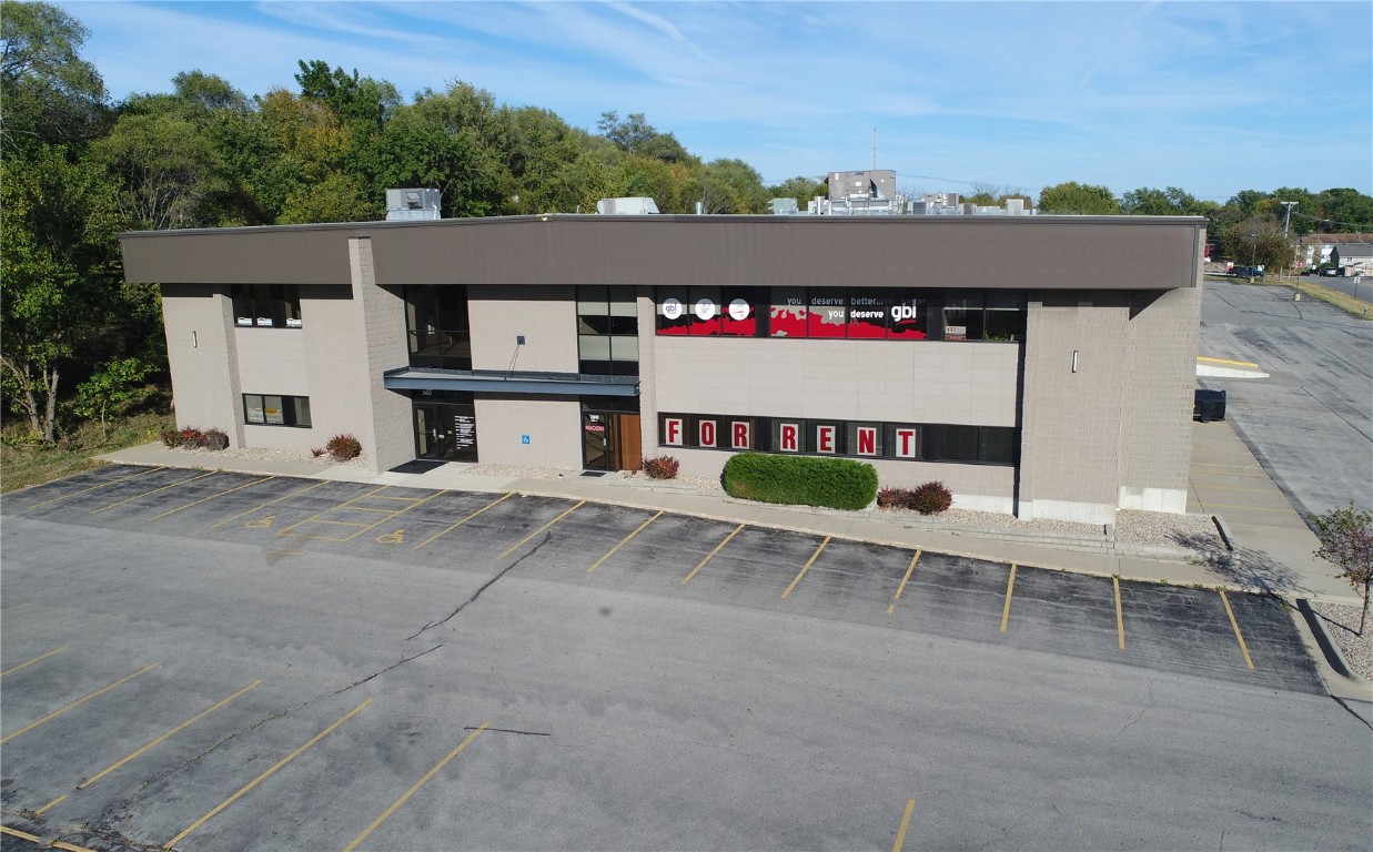 260 33rd Avenue SW Cedar Rapids IA 52404