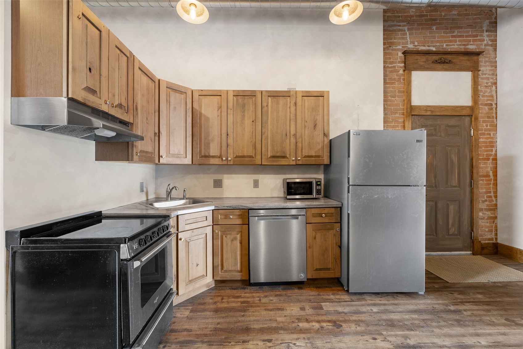 106 E Main Street Anamosa IA 52205