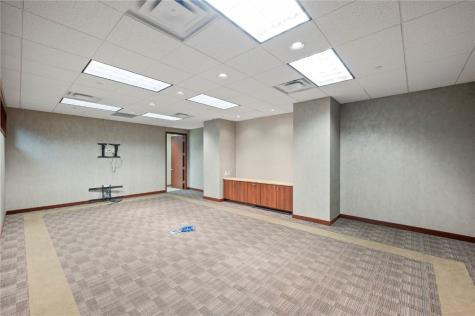215 3rd Avenue Cedar Rapids IA 52401