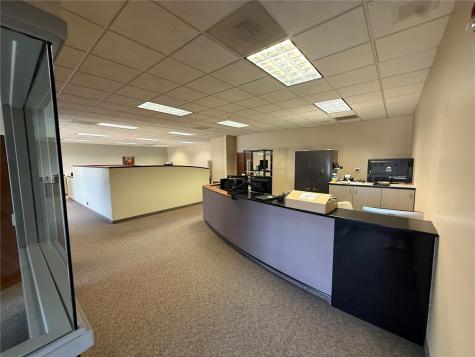 4935 Bowling Street SW Cedar Rapids IA 52404