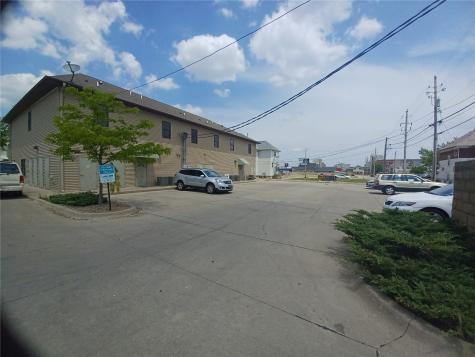 609 1st Avenue SW Cedar Rapids IA 52405