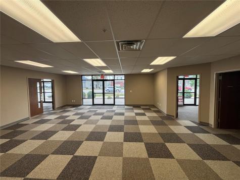 609 1st Avenue SW Cedar Rapids IA 52405