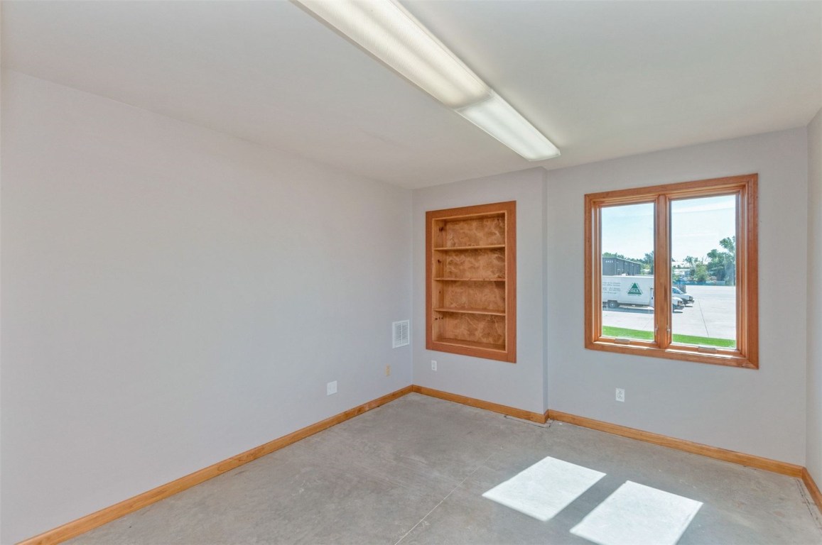 6325 7th Street Court SW Cedar Rapids IA 52404