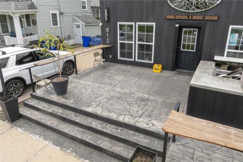 812 Ellis Boulevard NW Cedar Rapids IA 52405