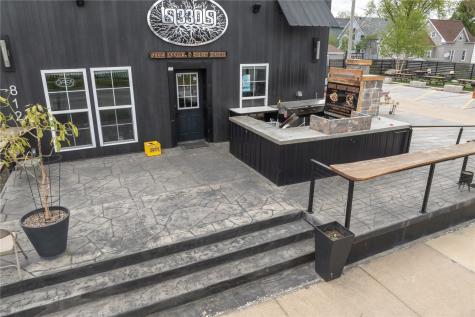 812 Ellis Boulevard NW Cedar Rapids IA 52405