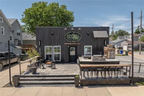 812 Ellis Boulevard NW Cedar Rapids IA 52405