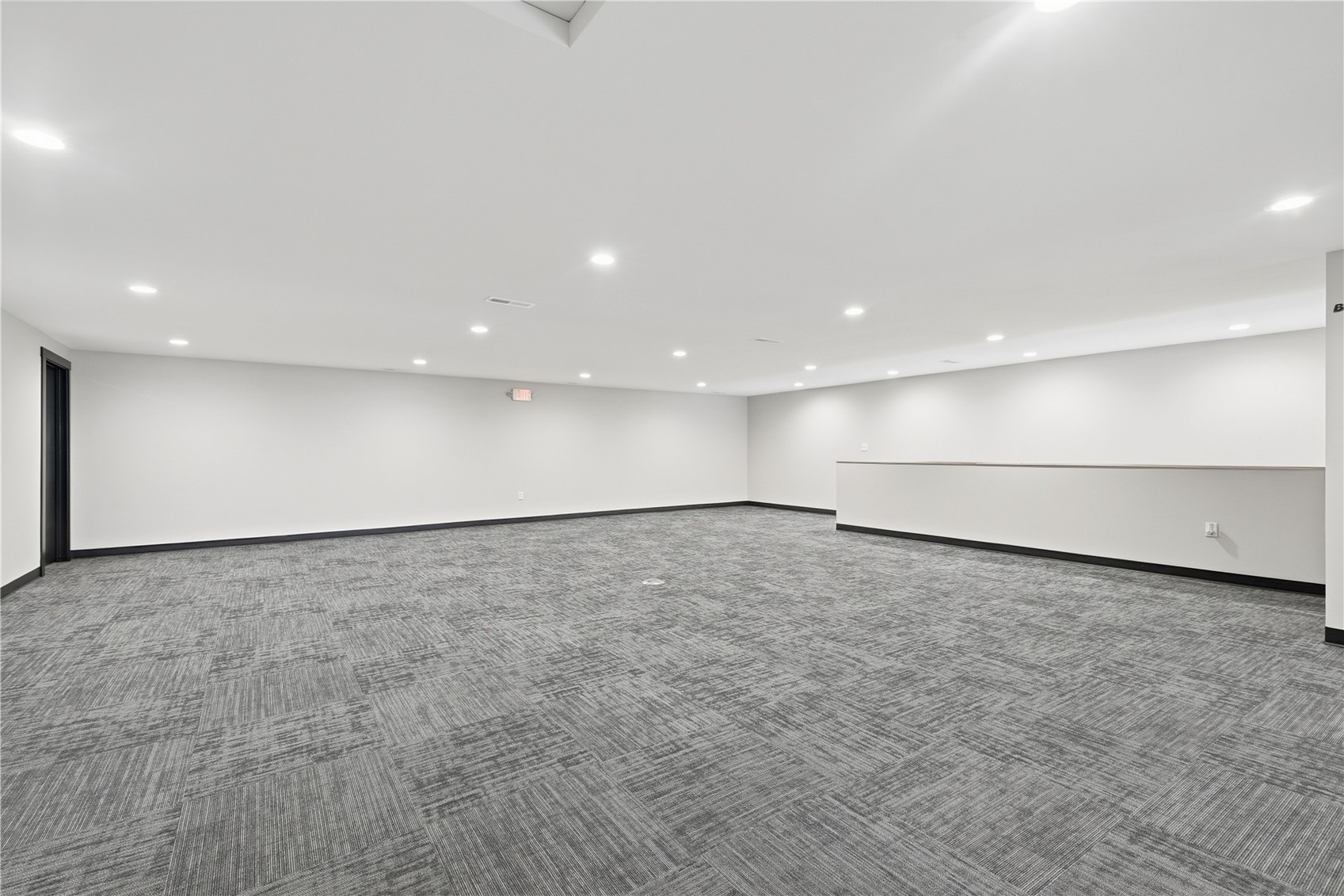 1110 Hawkeye Drive Hiawatha IA 52233