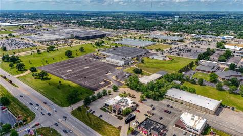 320 Collins Road NE Cedar Rapids IA 52402