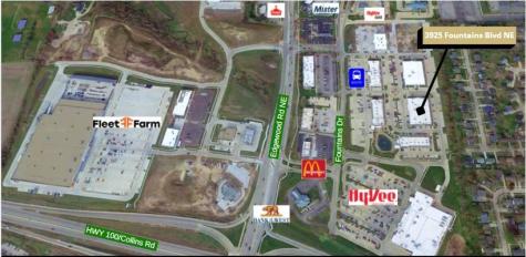 3925 Fountains Boulevard NE Cedar Rapids IA 52411