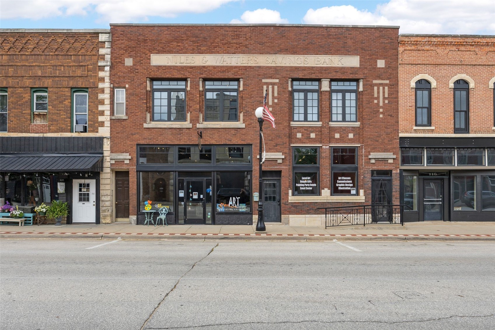 106 E Main Street Anamosa IA 52205