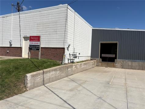2727 12th Street SW Cedar Rapids IA 52404