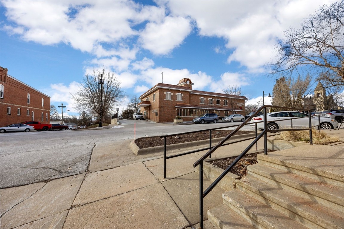 201 First Street NW Mt Vernon IA 52314