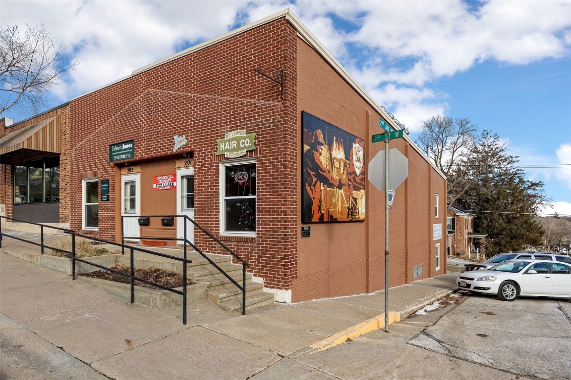 201 First Street NW Mt Vernon IA 52314