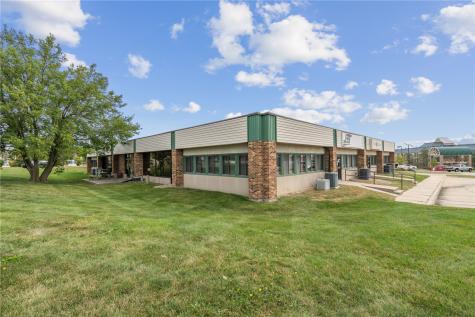 1241 Park Place NE Cedar Rapids IA 52402