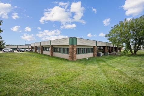 1241 Park Place NE Cedar Rapids IA 52402