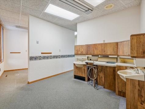 3900 River Ridge Dr NE #A Cedar Rapids IA 52402