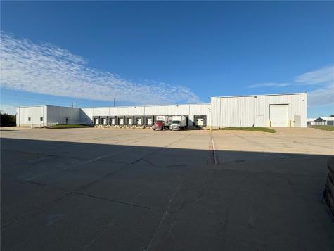 413 & 423 Southgate Court SW Cedar Rapids IA 52404