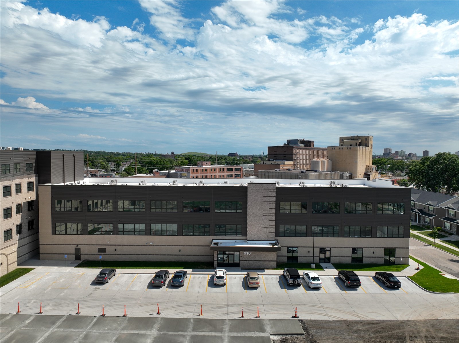 916 16th Street NE Cedar Rapids IA 52402