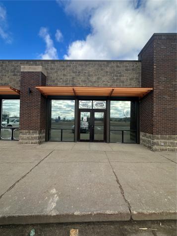 5350 Council Street NE Cedar Rapids IA 52402