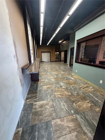 5350 Council Street NE Cedar Rapids IA 52402