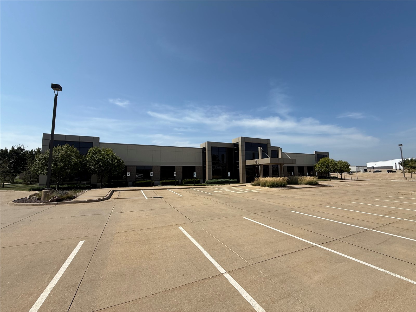 1450 N Center Point Road Hiawatha IA 52233
