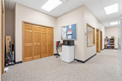 1003 W 4th Street Vinton IA 52349