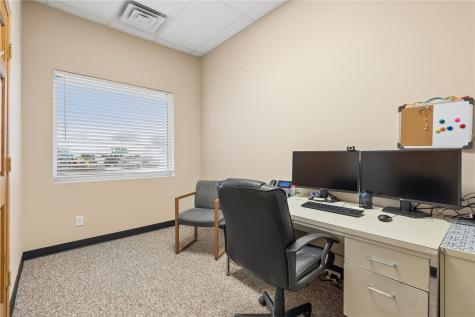 1003 W 4th Street Vinton IA 52349