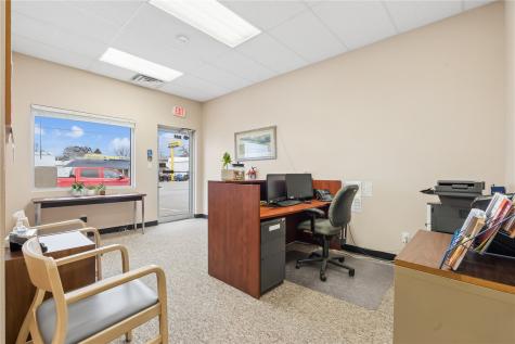 1003 W 4th Street Vinton IA 52349