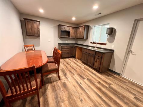 250/300 Blairs Ferry Road Palo IA 52324