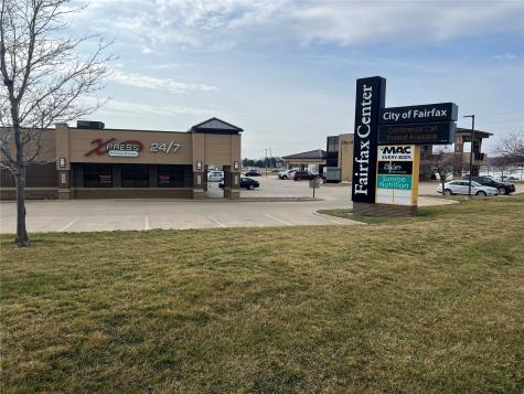 320 80th Street Court Fairfax IA 52228