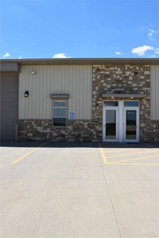 5609 Business Lane Marion IA 52302
