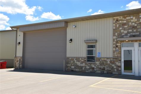 5609 Business Lane Marion IA 52302